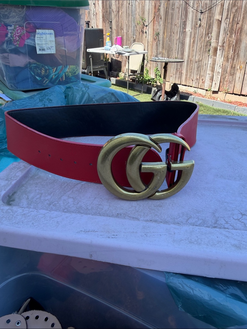 Gucci Red Leather Belt with Antiqued Gold Double G Buckle - Picture 3 of 3